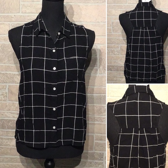 Hollister Tops - Hollister - Sz S - NWT - flowy sleeveless classic